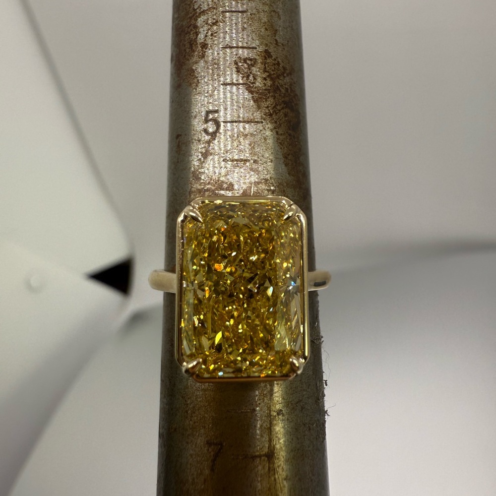 7.05 carat fancy vivid yellow VS2 radiant lab grown diamond engagement ring - Picture 7 of 12